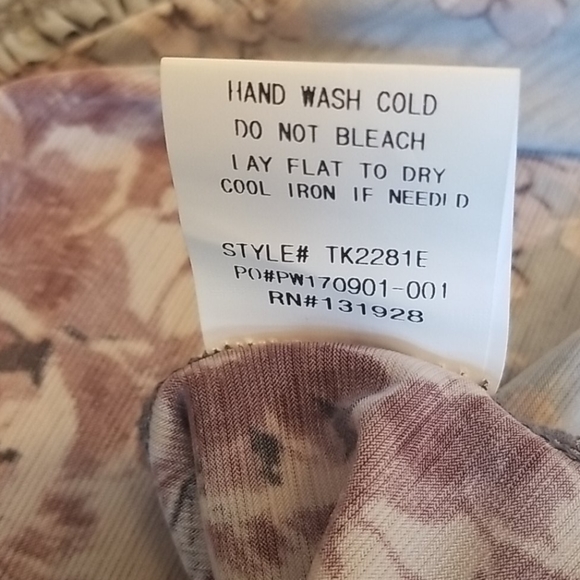 NWT Wishlist Strappy Gray Floral Top/Tunic/Dress Medium - Picture 8 of 8